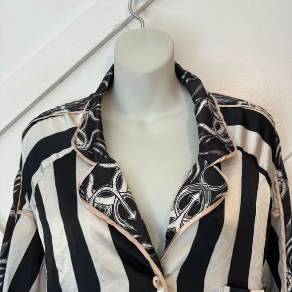 We Are Hah HAHT Striped Printed Button Down Satin Long Sleeve Pajama Shirt Sz XL - Picture 4 of 12